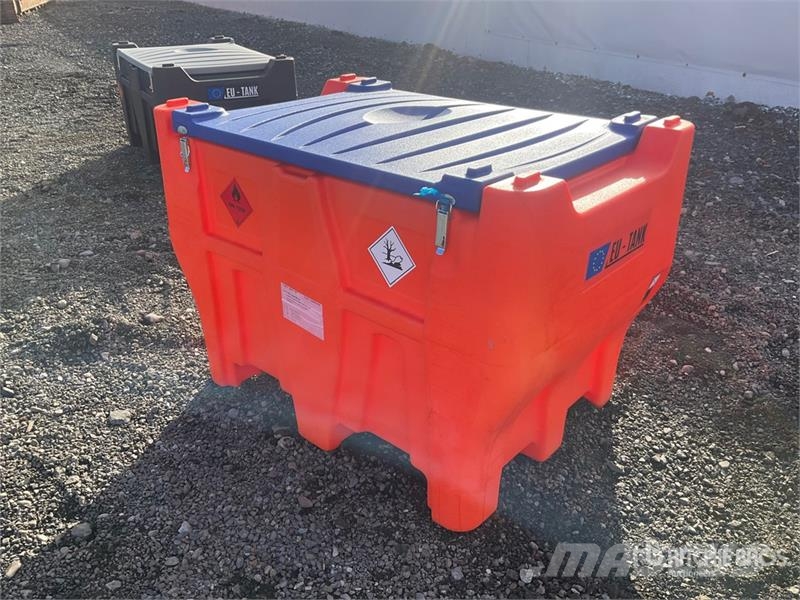 Emiliana Serbatoi Carrytank 440 Pk 440 L Portable Poly Diesel 440 L  صهاريج الوقود والصهاريج الإضافية