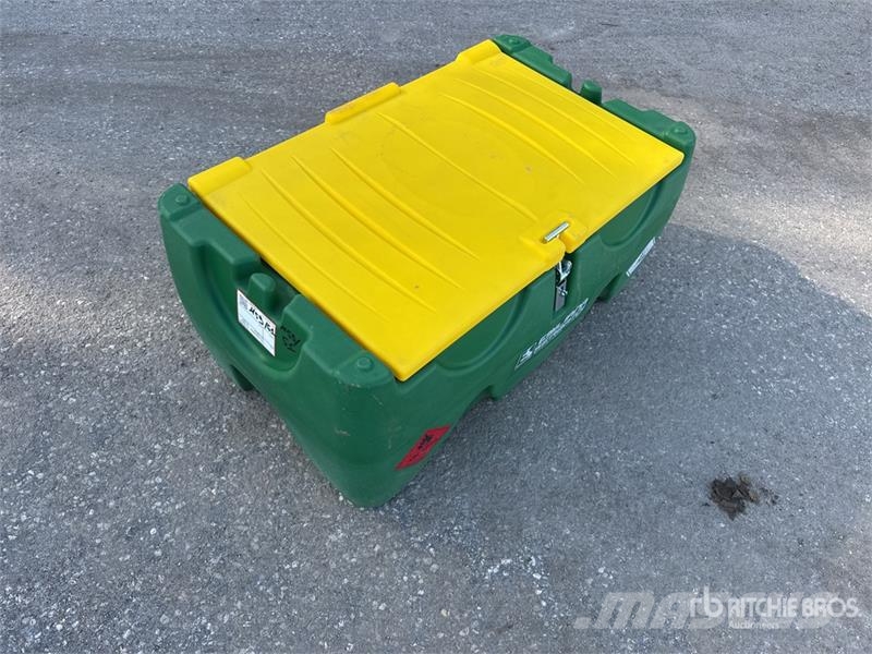 Emiliana Serbatoi Carrytank 150CM Fuel Tank (Unused) صهاريج الوقود والصهاريج الإضافية