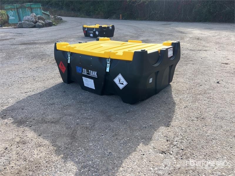 Emiliana Serbatoi Carrytank 220CM 220 L Poly Portable Diesel Transfe Fuel and additive tanks