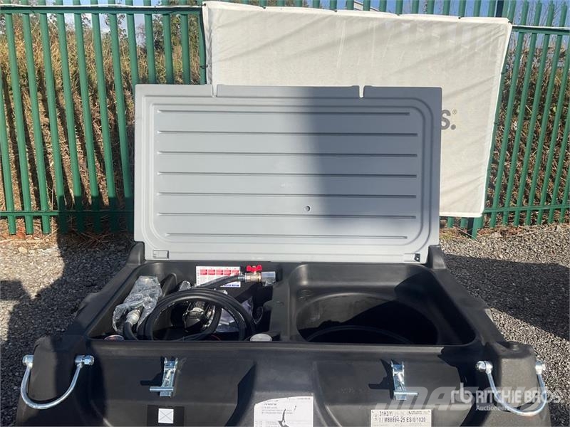 Emiliana Serbatoi CTK900 900 L Portable Poly Diesel Fuel Tank (Unuse Fuel and additive tanks