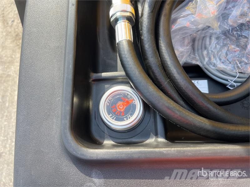 Emiliana Serbatoi CTK900CM 980 L Fuel Tank (Unused) صهاريج الوقود والصهاريج الإضافية