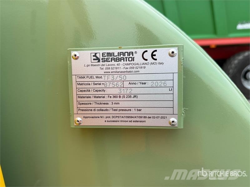 Emiliana Serbatoi EU-TANK 3000 3000 L Steel Storage and Dispensing T Yakıt ve katkı maddesi tankları