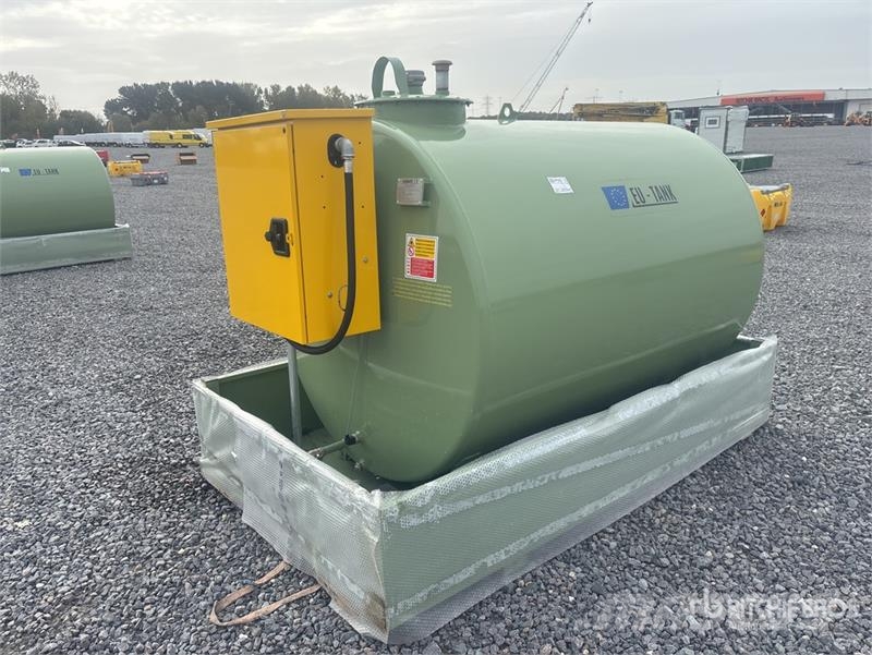 Emiliana Serbatoi EU-TANK 3000 3000 L Steel Storage and Dispensing T Serbatoi per carburante e additivi