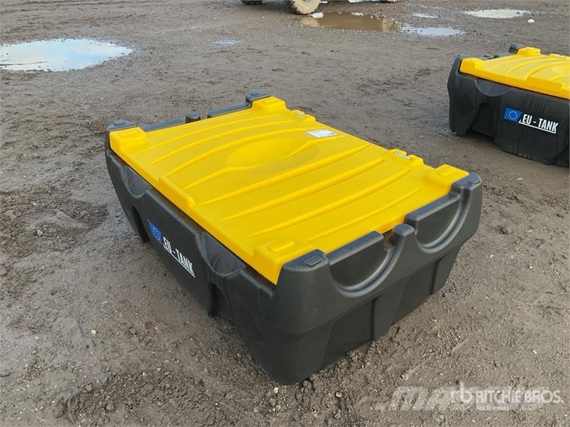Emiliana Serbatoi EU-TANK 220PK Portable Poly 220 L Poly Portable Di Üzemanyag- és adaléktartályok