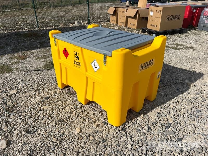 Emiliana Serbatoi EU-TANK 440 440 L Poly Portable Diesel Transfer an Kraftstoff- und Zusatzstoffbehälter