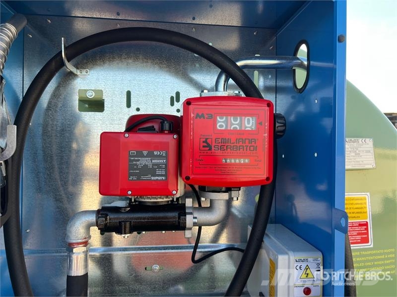Emiliana Serbatoi EU-TANK 9000 9000 L Steel Storage and Dispensing T Depósitos de combustible y aditivos
