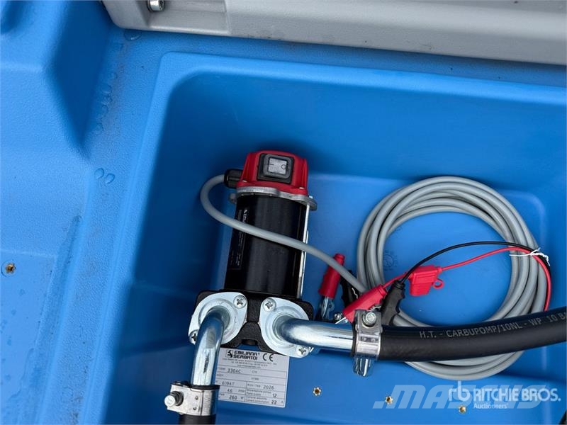 Emiliana Serbatoi EU-TANK 330 330 L Poly Portable Diesel Transfer an صهاريج الوقود والصهاريج الإضافية