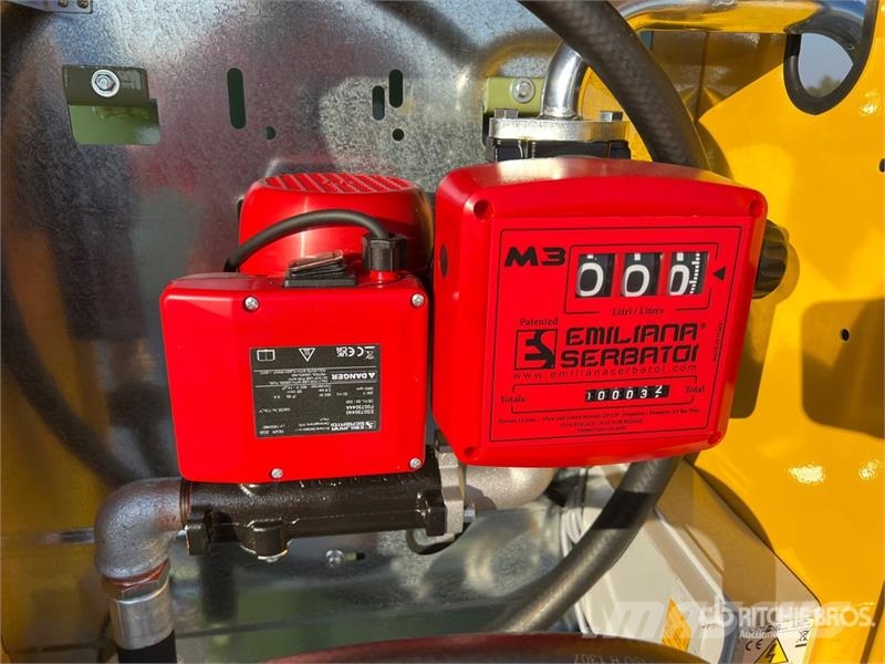Emiliana Serbatoi EU-TANK 3000 3000 L Steel Storage and Dispensing T Depósitos de combustible y aditivos