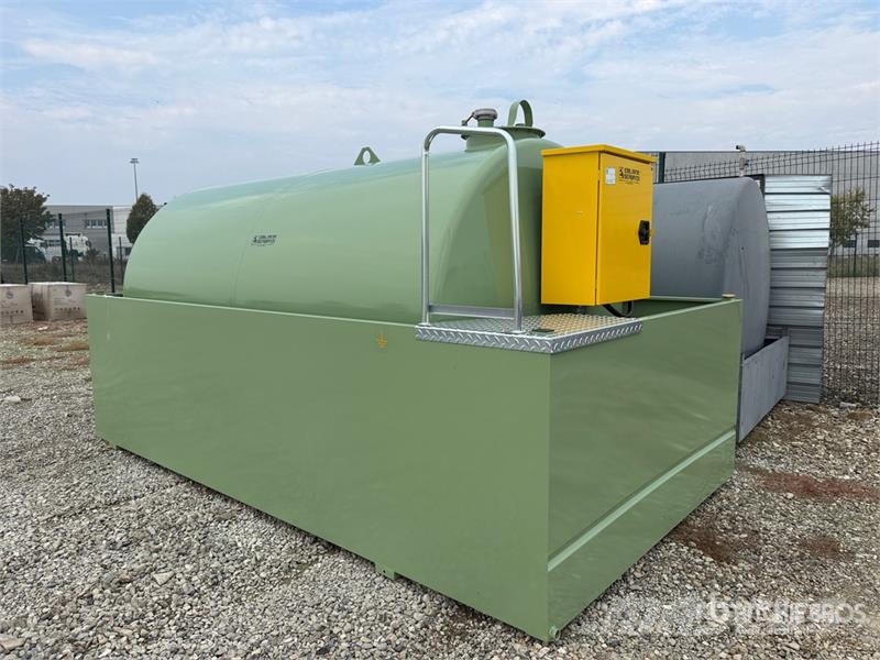 Emiliana Serbatoi EU-TANK 9000 9000 L Steel Storage and Dispensing T Kraftstoff- und Zusatzstoffbehälter