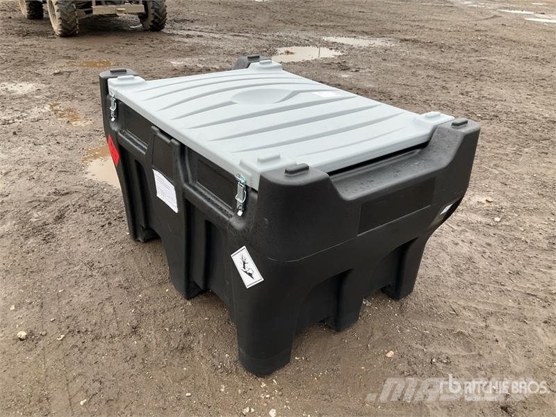 Emiliana Serbatoi EU-TANK 330PK Portable Poly 330 L Poly Portable Di Üzemanyag- és adaléktartályok