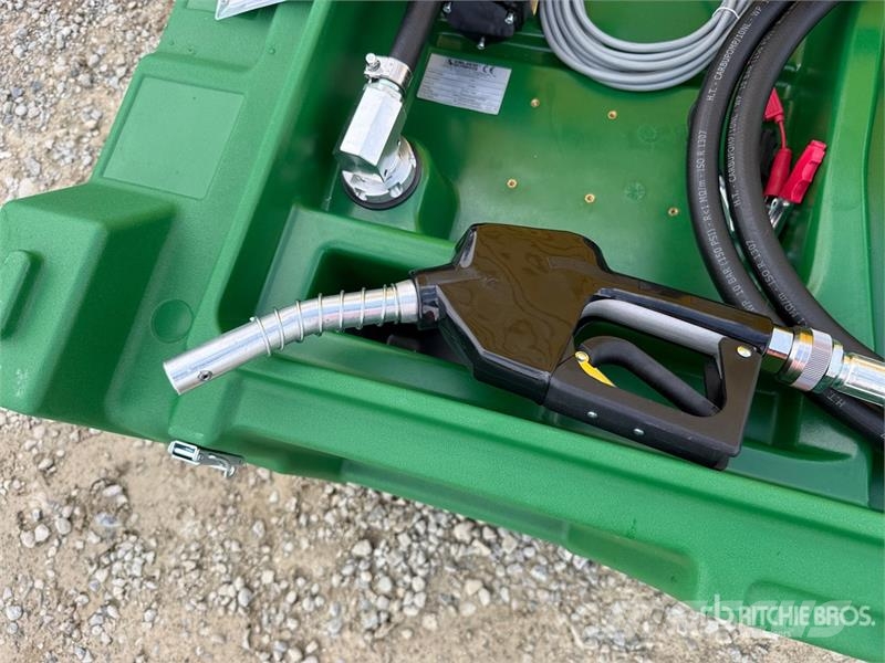 Emiliana Serbatoi EU-TANK 440 440 L Poly Portable Diesel Transfer an Yakıt ve katkı maddesi tankları