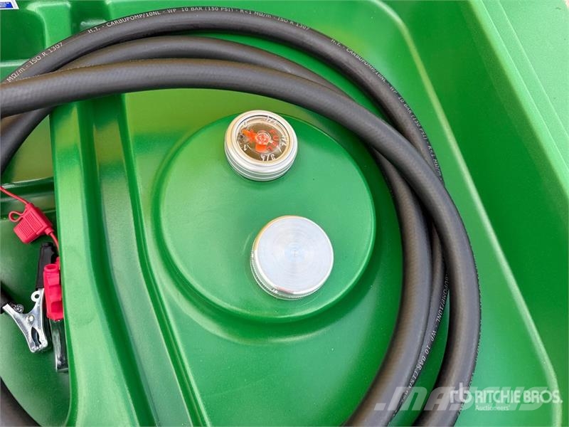 Emiliana Serbatoi EU-TANK 440 440 L Poly Portable Diesel Transfer an Yakıt ve katkı maddesi tankları