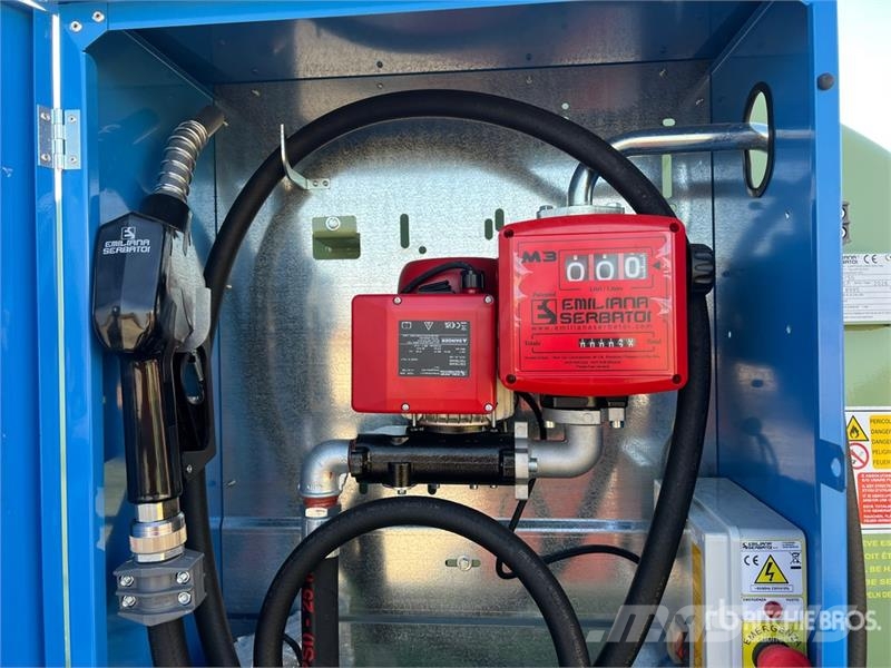 Emiliana Serbatoi EU-TANK 9000 9000 L Steel Storage and Dispensing T Depósitos de combustible y aditivos
