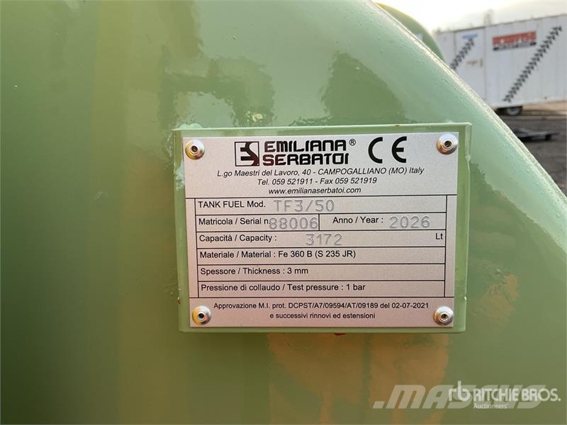 Emiliana Serbatoi EU-TANK 3000 Skid Mounted Steel 3000 L Steel Stora Паливні та присадочні баки