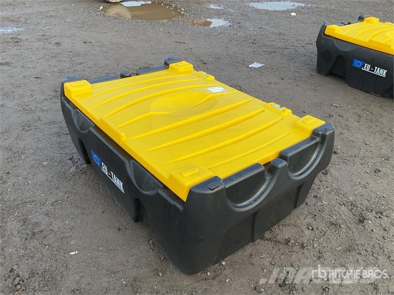 Emiliana Serbatoi EU-TANK 220PK Portable Poly 220 L Poly Portable Di Üzemanyag- és adaléktartályok