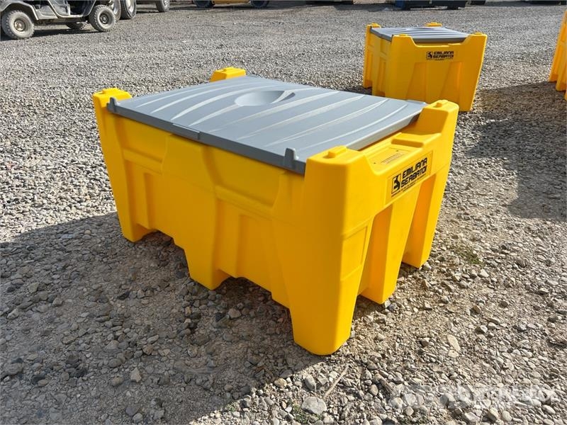 Emiliana Serbatoi EU-TANK 330 330 L Poly Portable Diesel Transfer an Kraftstoff- und Zusatzstoffbehälter