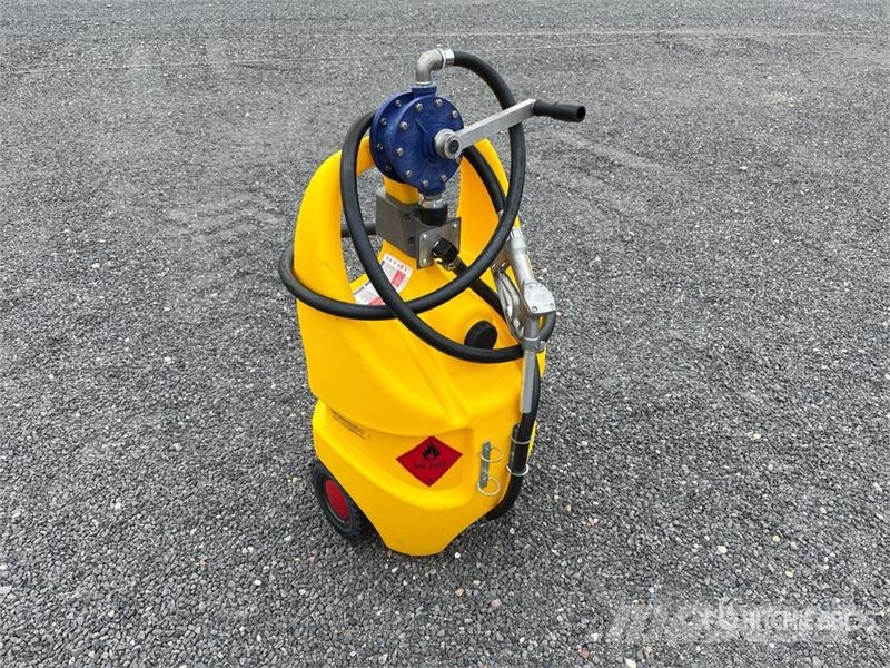 Emiliana Serbatoi EU-TANK 55 L Poly Portable Transfer and Dispensing Depósitos de combustible y aditivos