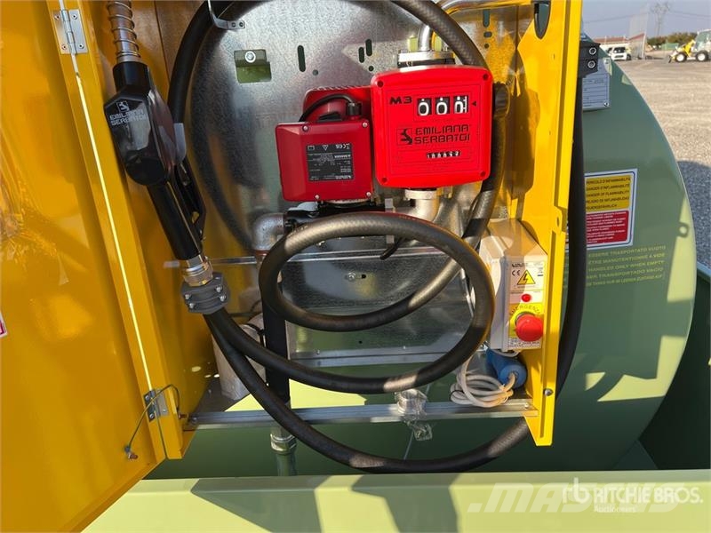 Emiliana Serbatoi EU-TANK 3000 3000 L Steel Storage and Dispensing T Depósitos de combustible y aditivos