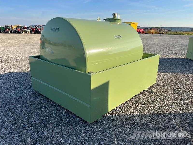 Emiliana Serbatoi EU-TANK 3000 3000 L Steel Storage and Dispensing T Depósitos de combustible y aditivos