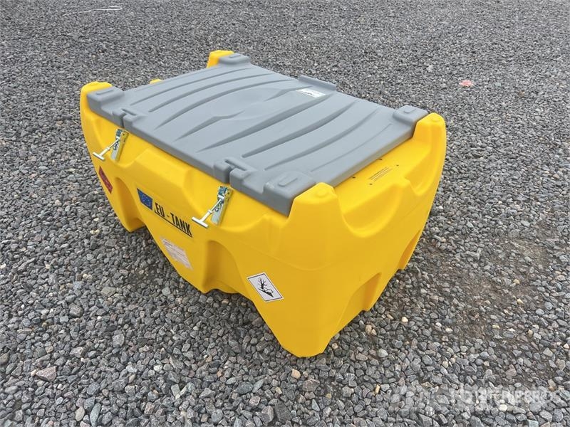 Emiliana Serbatoi EU-TANK 330 330 L Plastic Diesel 330 L Poly Portab Serbatoi per carburante e additivi