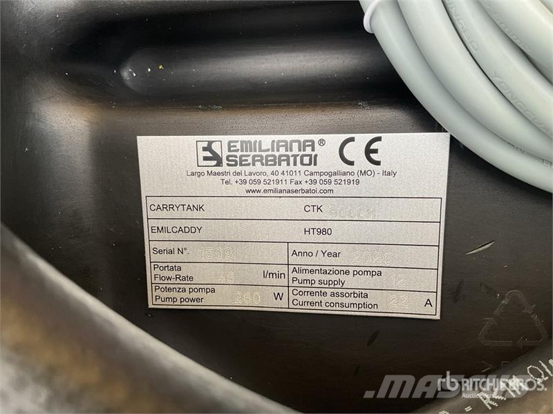 Emiliana Serbatoi EU-TANK 900 Portable Poly Fuel Tank (Unused) Polttoaine- ja lisäainesäiliöt