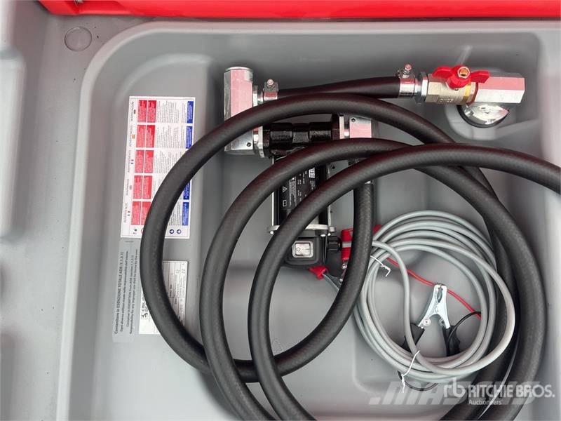 Emiliana Serbatoi EU-TANK 220 220 L Plastic Diesel 220 L Poly Portab Serbatoi per carburante e additivi