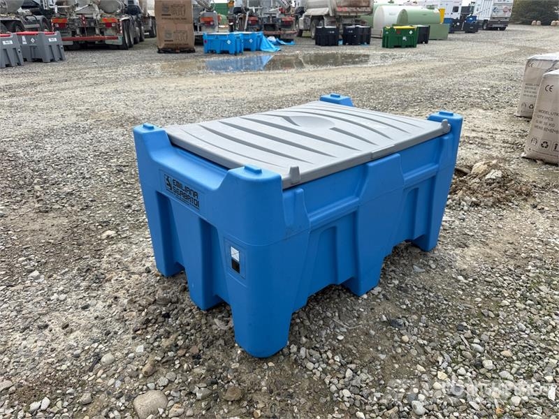 Emiliana Serbatoi EU-TANK 330 330 L Poly Portable Diesel Transfer an صهاريج الوقود والصهاريج الإضافية