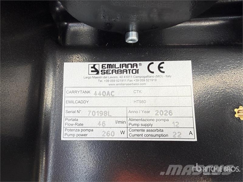 Emiliana Serbatoi EU-TANK 440 440 L Poly Portable Diesel Transfer an Yakıt ve katkı maddesi tankları