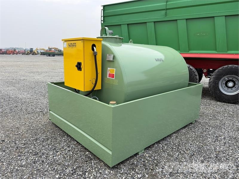 Emiliana Serbatoi EU-TANK 3000 3000 L Steel Storage and Dispensing T Yakıt ve katkı maddesi tankları