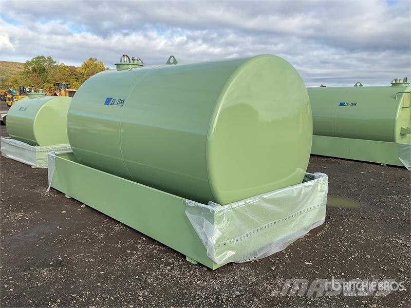 Emiliana Serbatoi EU-TANK 9000 Skid Mounted Steel 9000 L Steel Stora Kraftstoff- und Zusatzstoffbehälter
