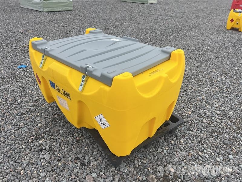 Emiliana Serbatoi EU-TANK 330 330 L Plastic Diesel 330 L Poly Portab Serbatoi per carburante e additivi