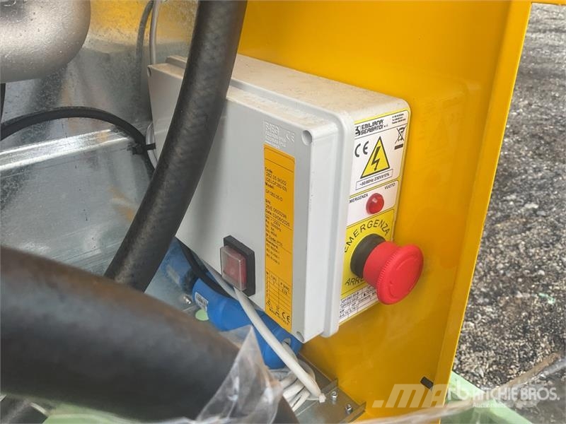 Emiliana Serbatoi EU-TANK 3000 3000 L Steel Diesel 3000 L Steel Stor Bränsle och tillsatstankar