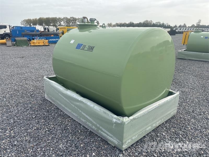 Emiliana Serbatoi EU-TANK 3000 3000 L Steel Storage and Dispensing T Serbatoi per carburante e additivi