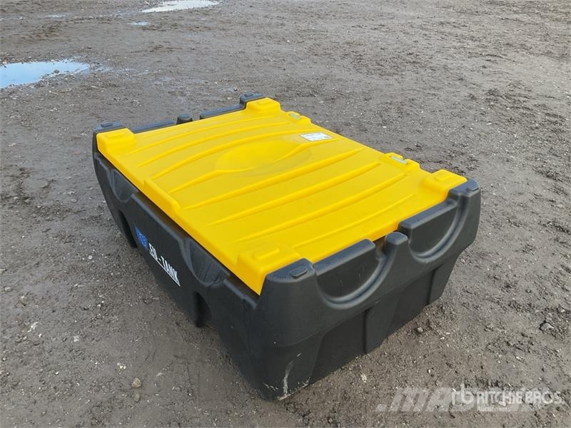 Emiliana Serbatoi EU-TANK 220PK Portable Poly 220 L Poly Portable Di Üzemanyag- és adaléktartályok