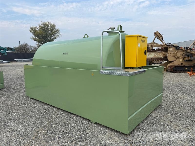 Emiliana Serbatoi EU-TANK 9000 9000 L Steel Storage and Dispensing T Kraftstoff- und Zusatzstoffbehälter