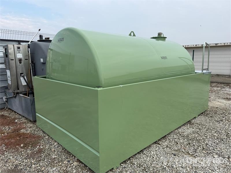 Emiliana Serbatoi EU-TANK 9000 9000 L Steel Storage and Dispensing T Kraftstoff- und Zusatzstoffbehälter
