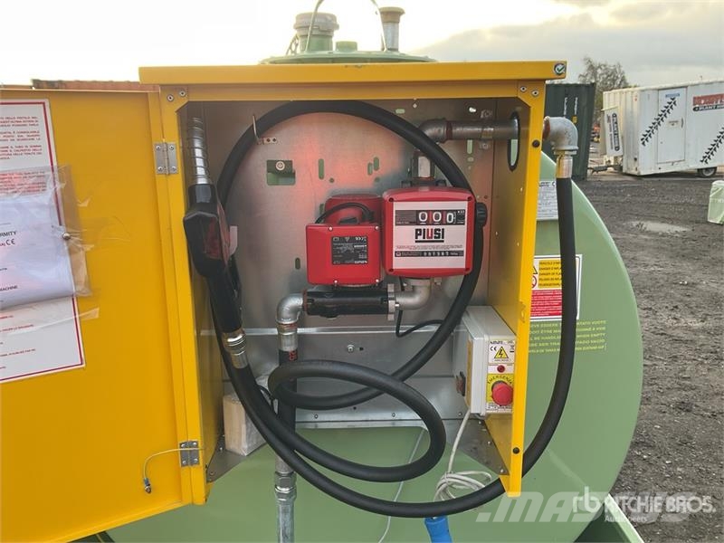 Emiliana Serbatoi EU-TANK 3000 Skid Mounted Steel 3000 L Steel Stora Паливні та присадочні баки