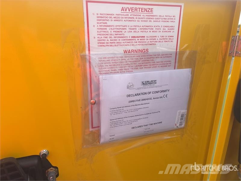 Emiliana Serbatoi EU-TANK 3000 3000 L Steel Storage and Dispensing T Serbatoi per carburante e additivi