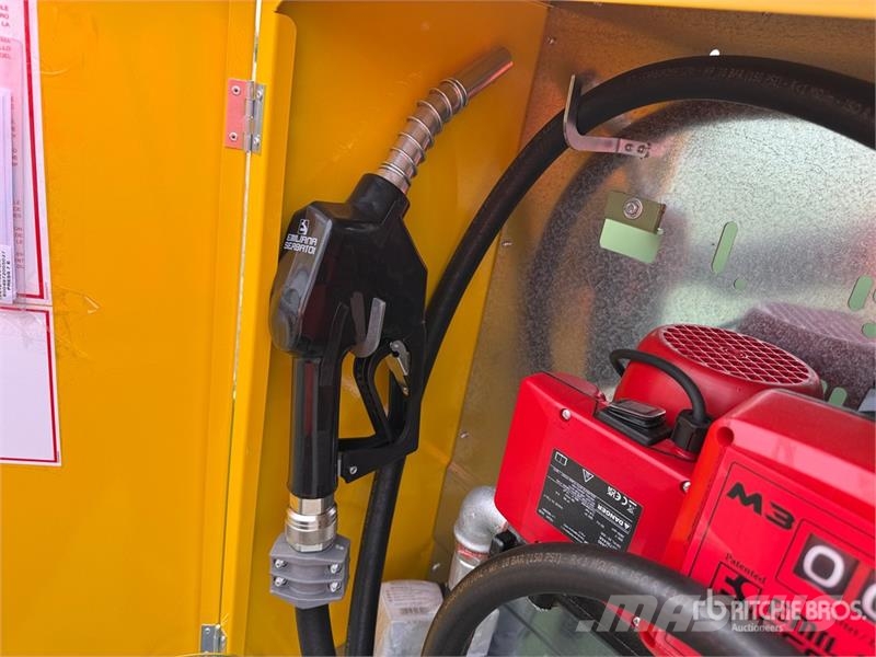 Emiliana Serbatoi EU-TANK 3000 3000 L Steel Storage and Dispensing T Yakıt ve katkı maddesi tankları