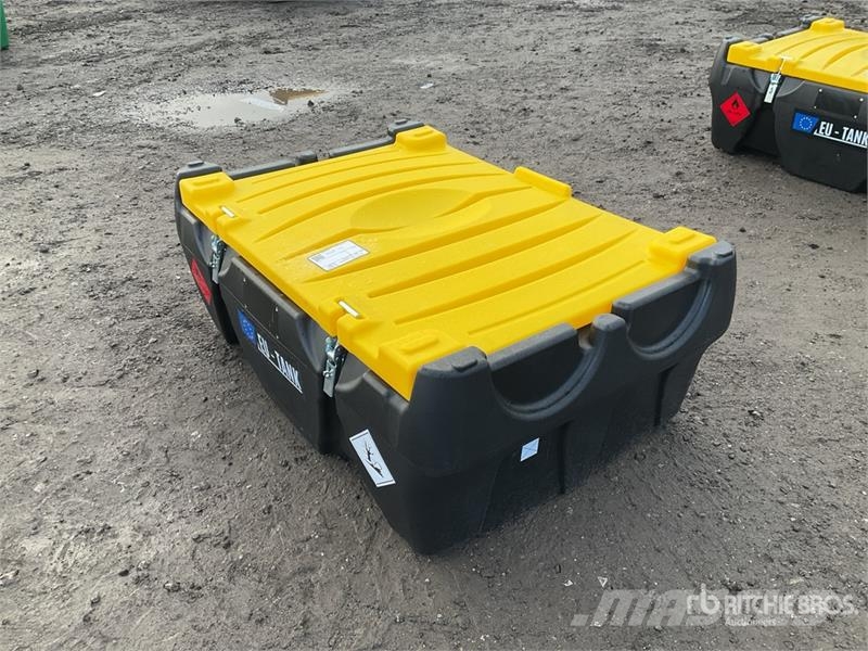 Emiliana Serbatoi EU-TANK 220PK Portable Poly 220 L Poly Portable Di Üzemanyag- és adaléktartályok