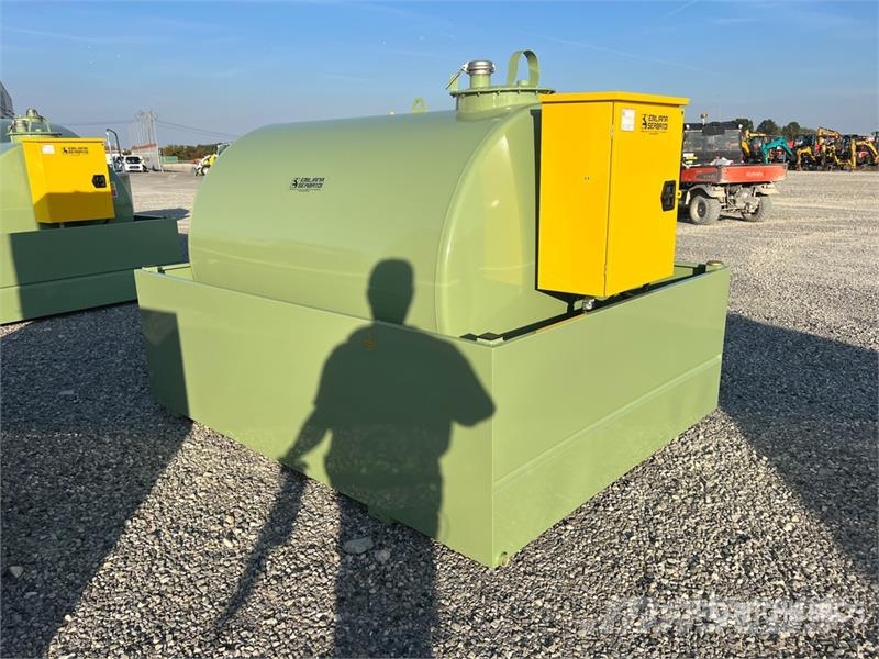 Emiliana Serbatoi EU-TANK 3000 3000 L Steel Storage and Dispensing T Depósitos de combustible y aditivos