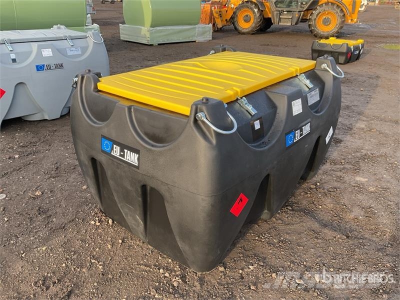 Emiliana Serbatoi EU-TANK 900 Portable Poly Fuel Tank (Unused) Üzemanyag- és adaléktartályok