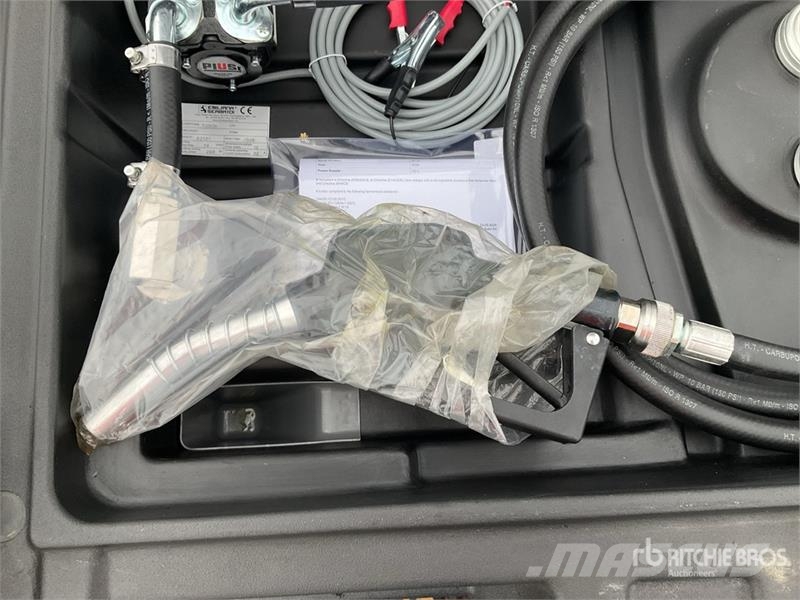 Emiliana Serbatoi EU-TANK 330PK Portable Poly 330 L Poly Portable Di Üzemanyag- és adaléktartályok