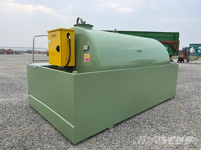 Emiliana Serbatoi EU-TANK 9000 9000 L Steel Storage and Dispensing T Kraftstoff- und Zusatzstoffbehälter
