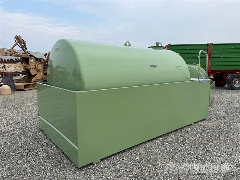 Emiliana Serbatoi EU-TANK 9000 9000 L Steel Storage and Dispensing T Kraftstoff- und Zusatzstoffbehälter