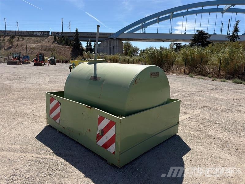 Emiliana Serbatoi TANK 3000 Water Tank Fuel and additive tanks