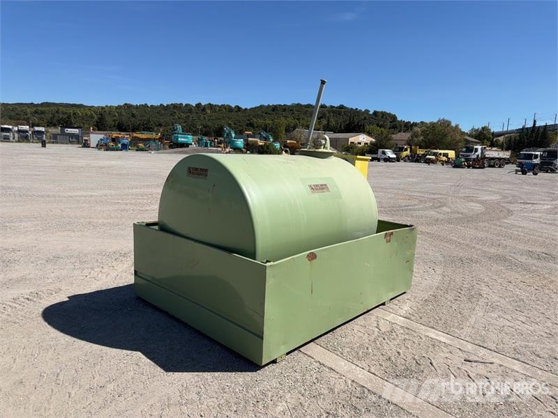 Emiliana Serbatoi TANK 3000 Water Tank Fuel and additive tanks