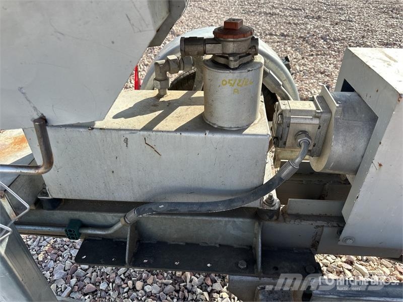  Emminghaus Monte Materiel Sur Remorque Material Ho Vitle, dvigala in gradbeni dvižni sistemi