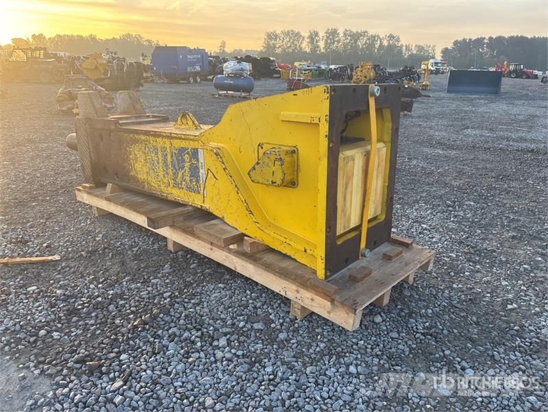 Epiroc HB700 Dust Hydraulic Breaker Hamers en brekers