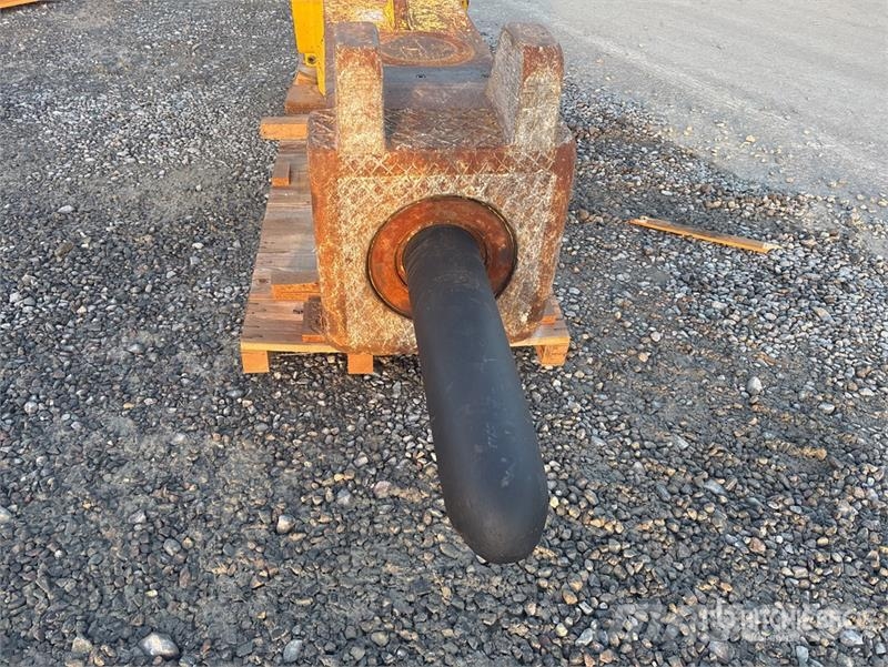 Epiroc HB7000 Hydraulic Breaker Hamers en brekers